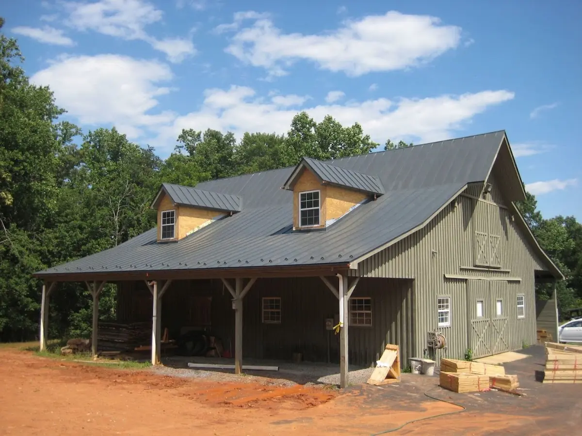 Expert Metal Roof Repair workmanship in Mountain Glenact