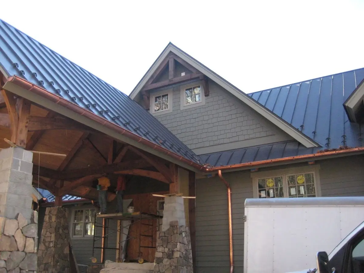 Craftsman Roofing team delivering quality roofing work in Mountain Glenact